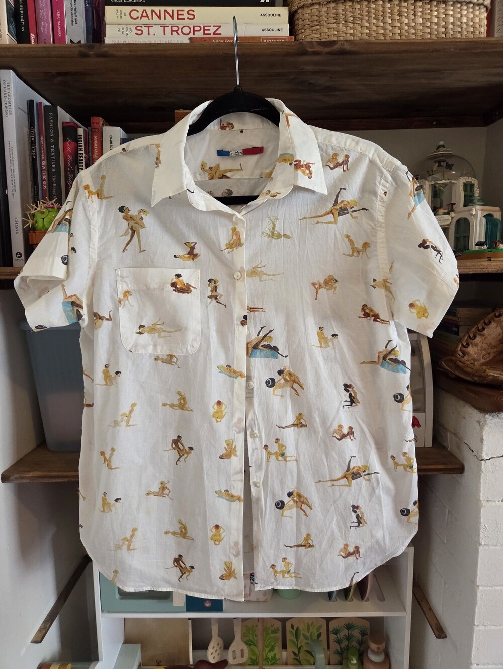 G.Kero Women's White Short-Sleeve Button-Down Shirt with Playful Print